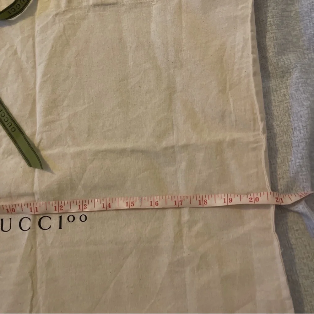 Gucci Beige Tote with Olive Ribbon - Picture 2 of 7